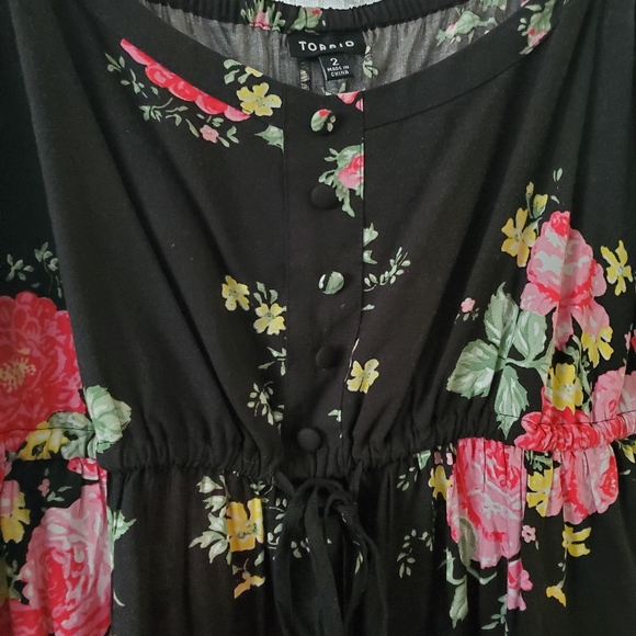 Torrid floral midi dress with pockets! - Picture 2 of 2